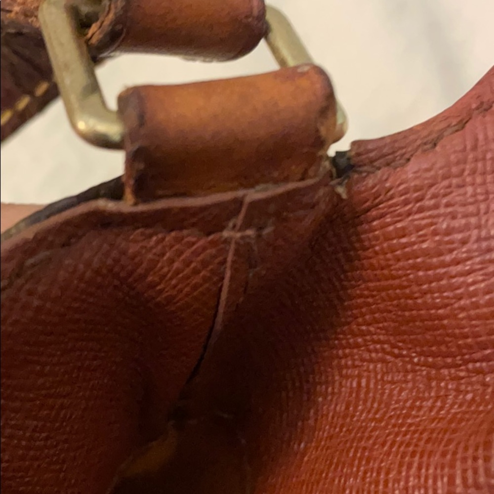 More pics Louis Vuitton Musette Tango short strap